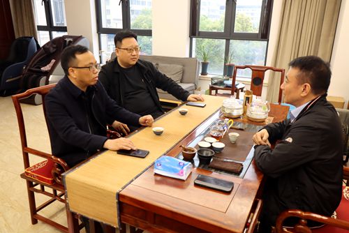 县金融办走访金乡商会、金乡镇企业家协会