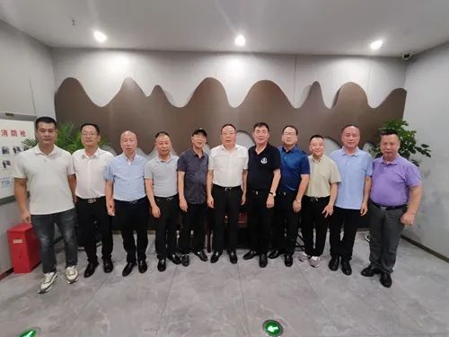 借鉴先进经验推动返乡投资——朱植丰率队到苏州、宿迁学习考察