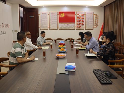 苍南县民政局、县社会组织总会一行走访金乡商会、金乡镇企业家协会