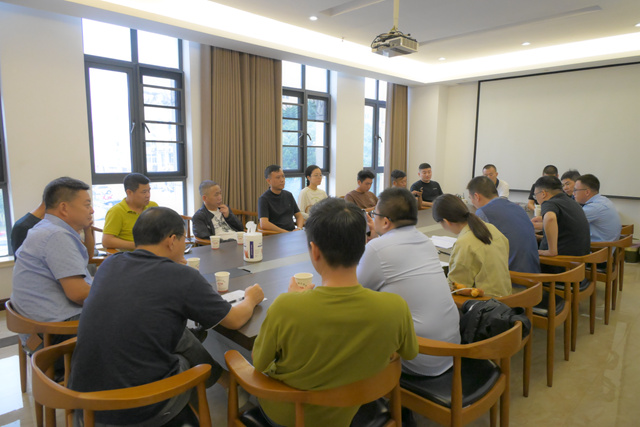 金乡镇组织召开电化铝行业整治提升工作会议