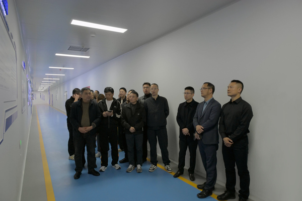 【江苏行考察活动第三站】金乡镇委书记带队考察在盱眙三家金乡籍企业