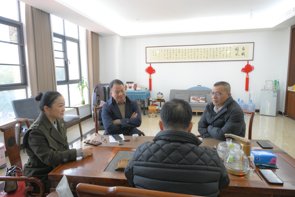 镇委副书记陆文杰一行走访金乡商会、金乡镇企业家协会