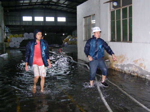 丰华：率先垂范　奋力抗台